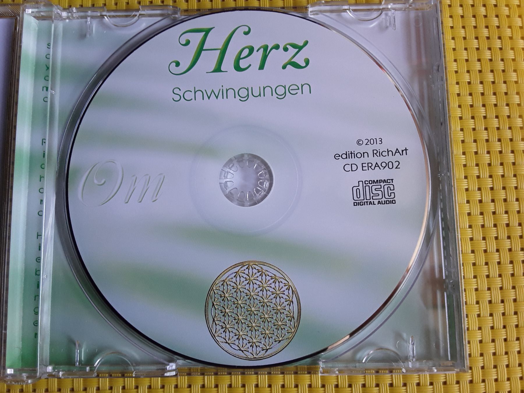 CD: CD - Herz Schwingungen  OM – Nuovo e nell'imballaggio originale da Rebstein venduto da Buchsi03 2