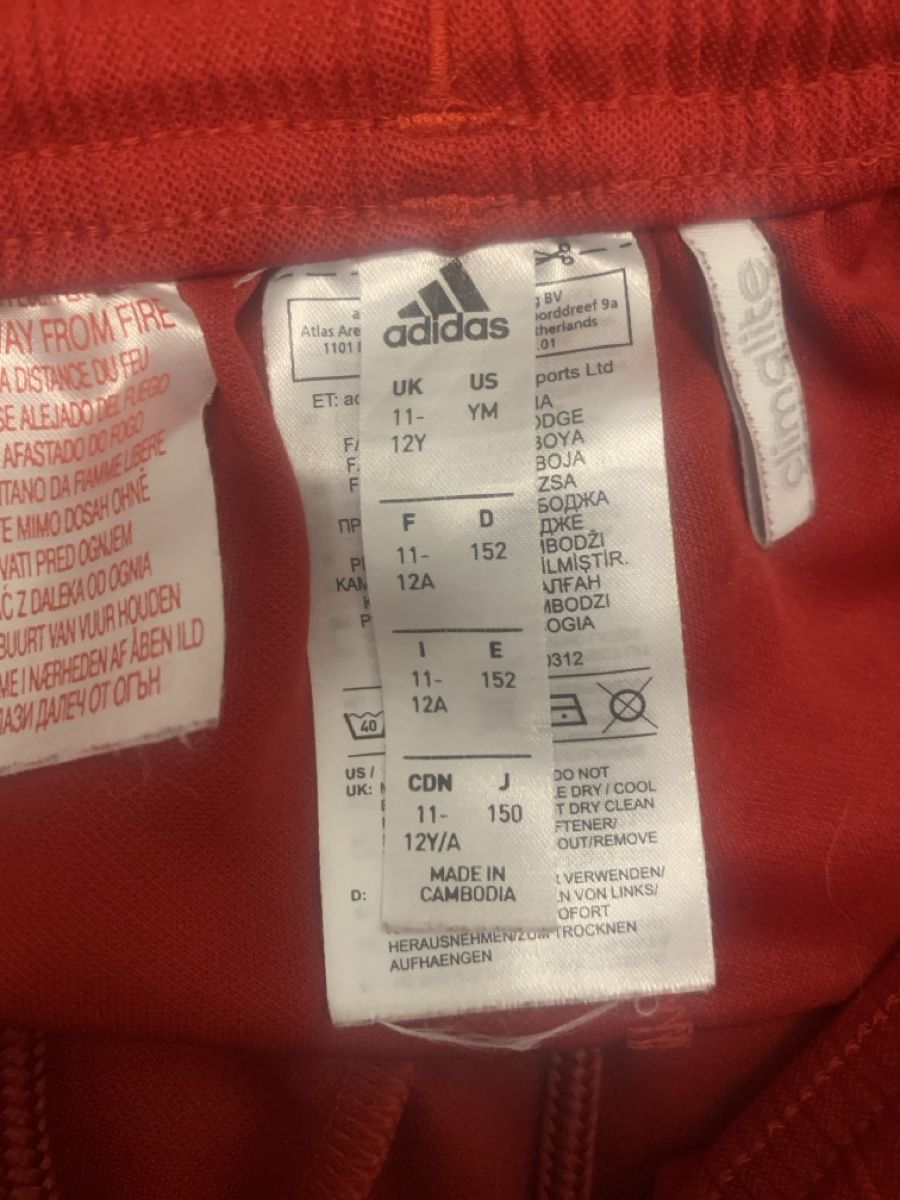 Adidas Pantaloni: Adidas Shorts Rot Grösse 152 – Usato da Zürich venduto da 15mayo15 2