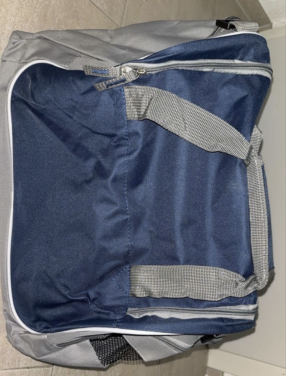 Taschen: Sporttasche  – Neu (gemäss Beschreibung) aus Hunzenschwil von ede_h8tt 1