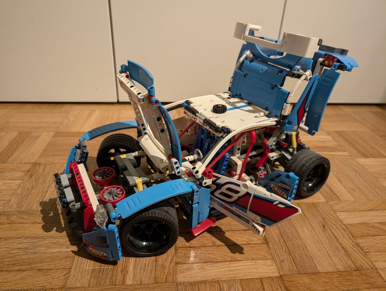 Lego Kit di costruzioni: Lego Technic Rennwagen Nr. 42098 – Usato da Zürich venduto da Yvn 2