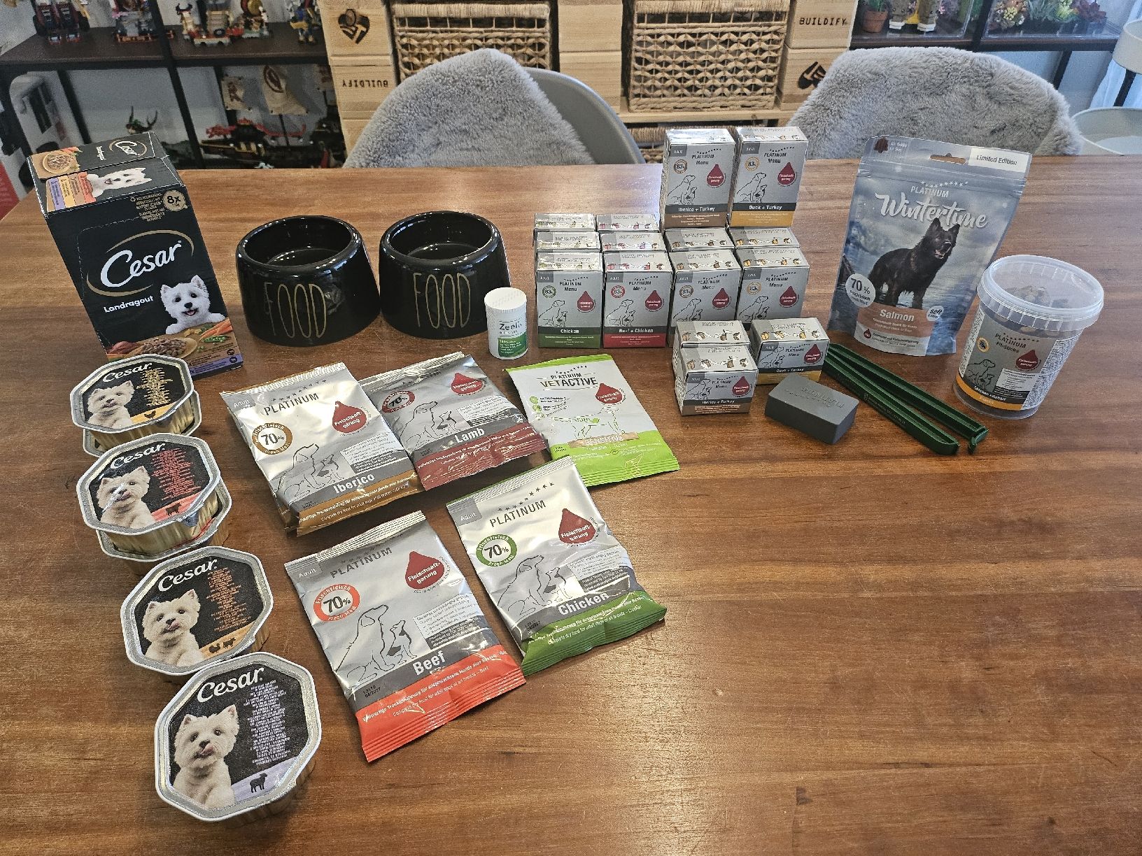 Mangimi: Platinum + Cesar Hundenassfutter + Zubehör – Nuovo e nell'imballaggio originale da Baar venduto da Naedels-Kreationen