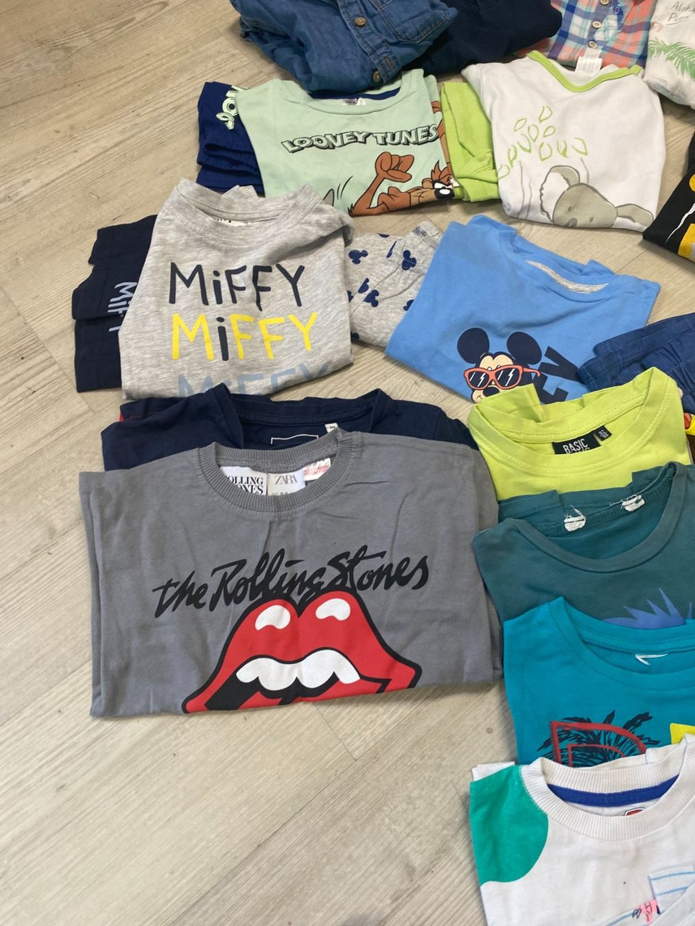 Lotti & Set di vestiti: Kleiderpacket  für Kinder – Usato da Wängi venduto da Bmo 1