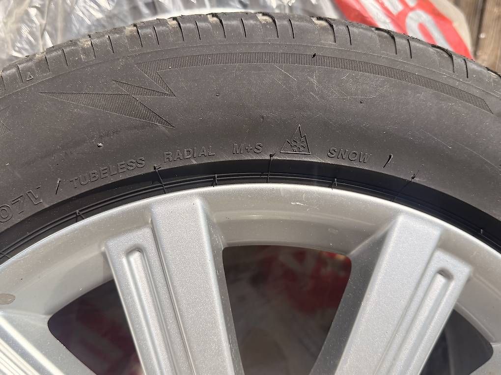 Pneus & Roues: Winterreifen Mercedes  – D'occasion à Guntmadingen par MichelleAD 3