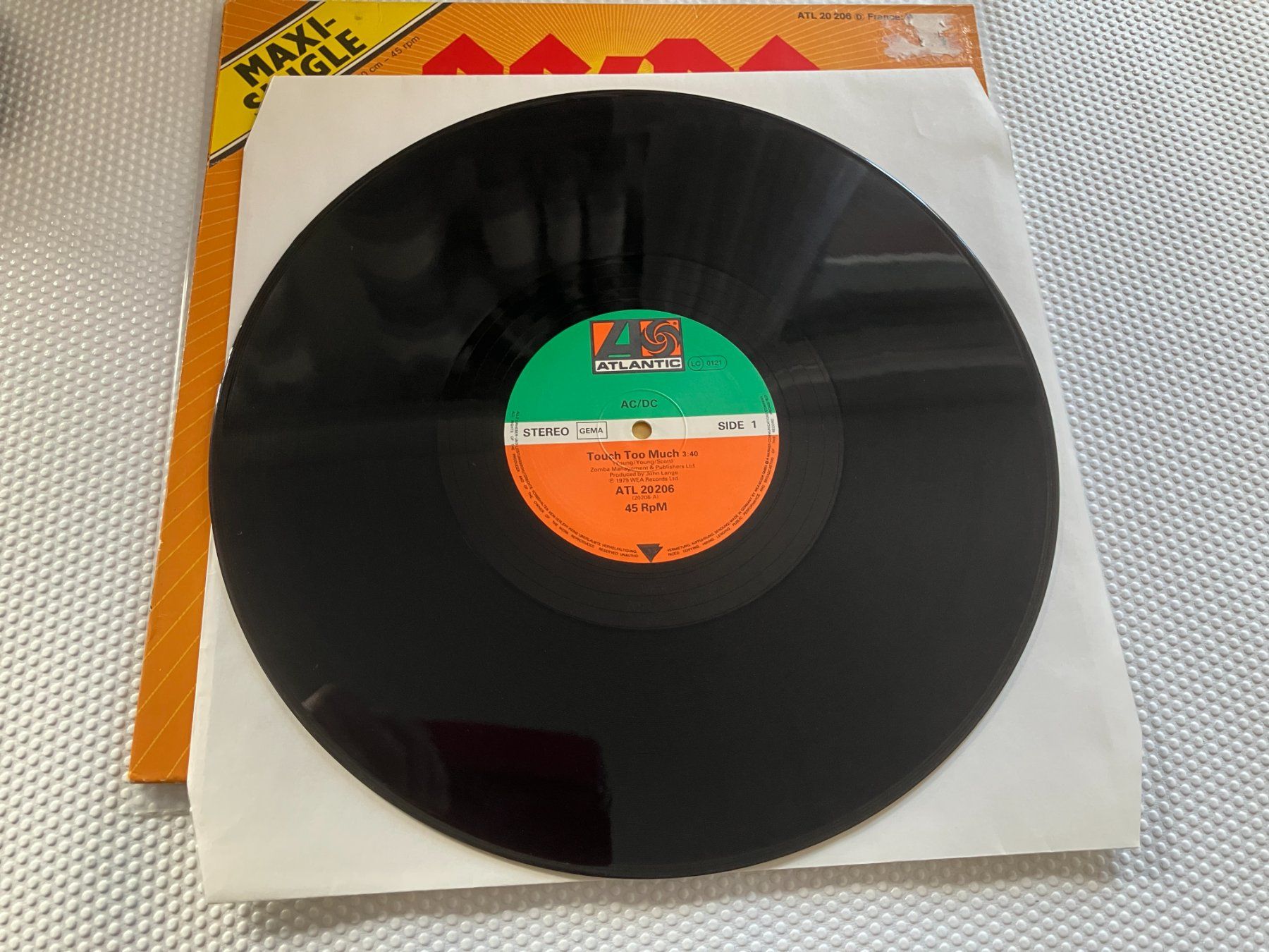 Vinyles: AC/DC – D'occasion à Aarwangen par Jukebox3 5