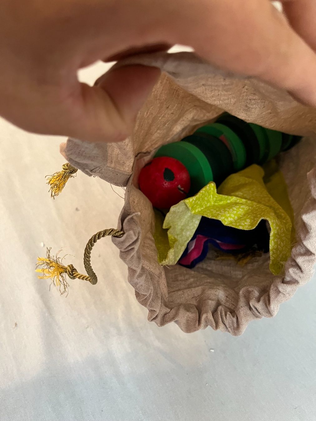 Figuren: Die kleine Raupe Nimmersatt Puppe – Gebraucht aus Bühl BE von psos 2