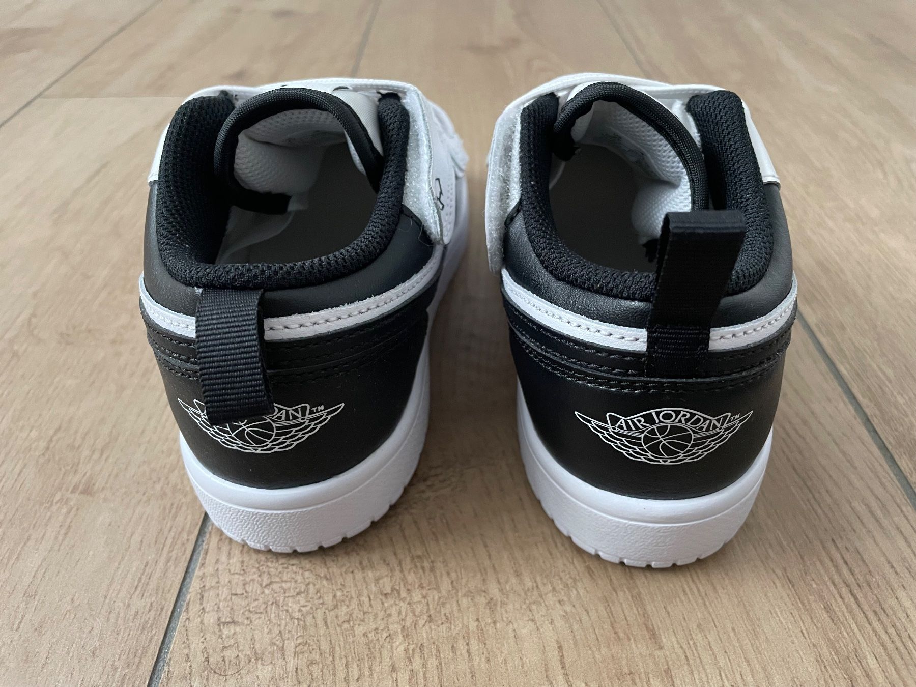 Jordan Scarpe per ragazzi: Nike Jordan 1 Gr. 33.5 NEU – Nuovo e nell'imballaggio originale da Waltenschwil venduto da hansnine 5