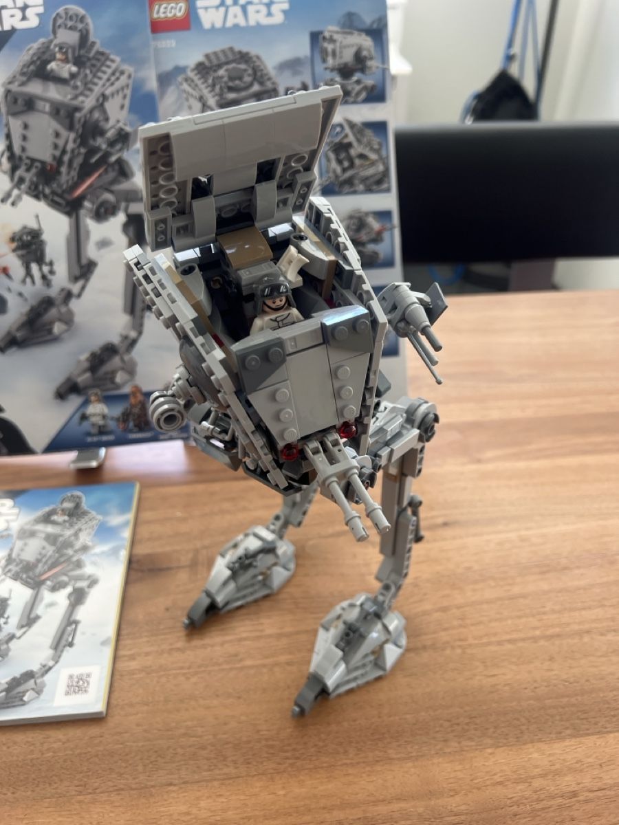 Lego Kit di costruzioni: LEGO Star Wars Hoth AT-ST 75322 Set – Usato da Zürich venduto da JuneBaby12 1