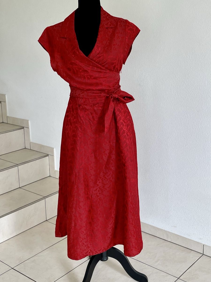 Vestiti: Robed Dress Ideale Red Size M   – Usato da Richterswil venduto da Prangins9 4