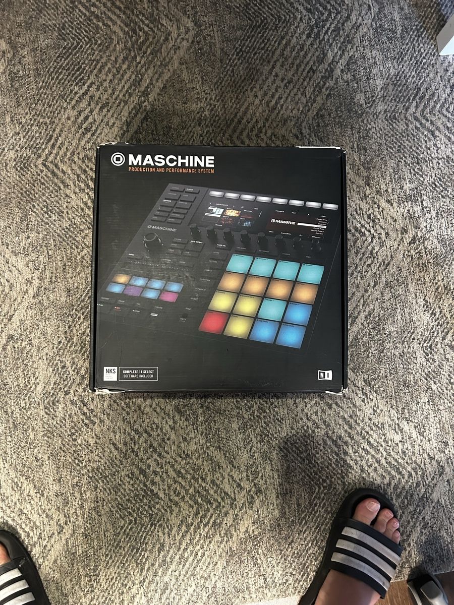 Native Instruments Instruments de musique: Native Instruments Maschine MK3  – D'occasion à Sirnach par Luca1217 2