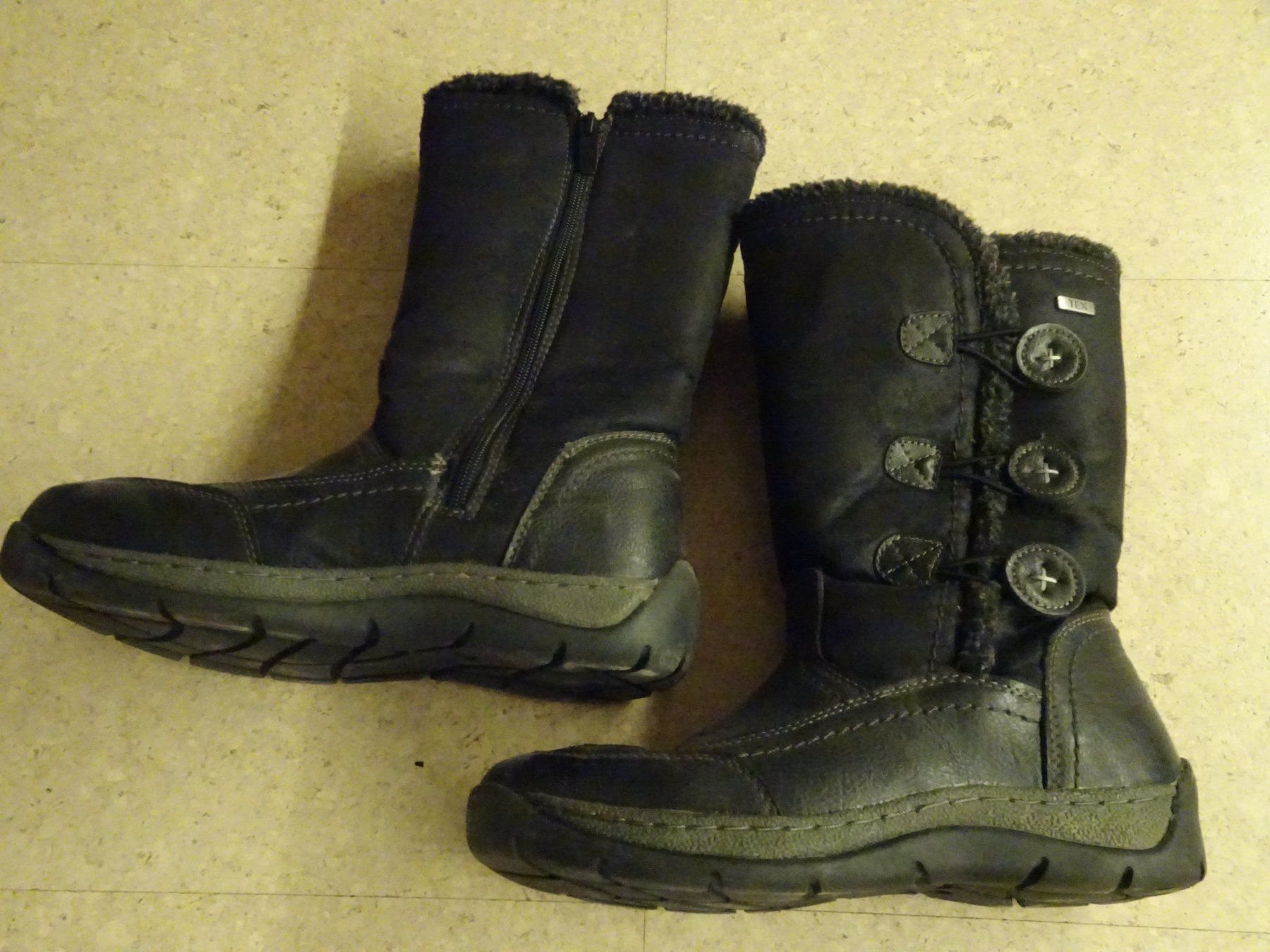 Schuhe für Mädchen: Winterstiefel Gr. 38 – Gebraucht aus Münchenbuchsee von Yothu 1