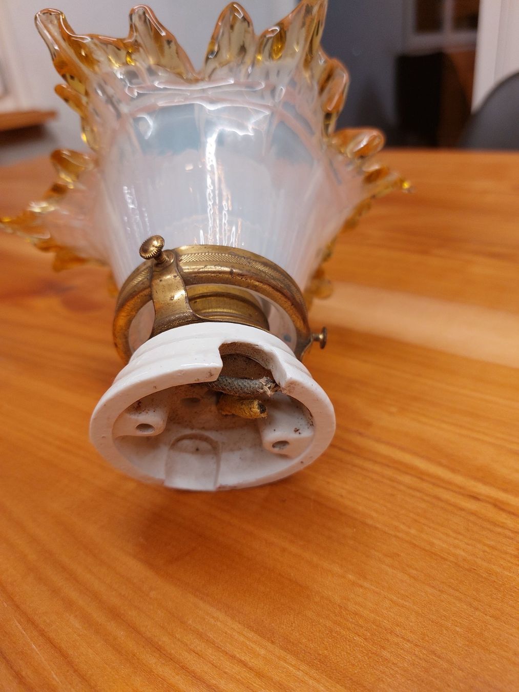 Kronleuchter & Deckenlampen: Antike Decken Lampe mit seltenem schõnem Schirm – Gebraucht aus Ganterschwil von HeidiuPeter 2