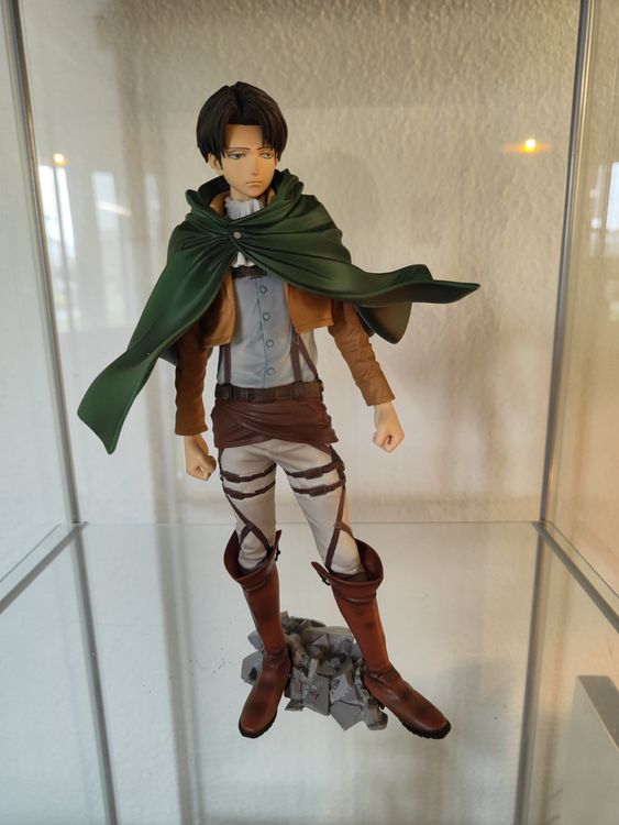 Erstaunlich Levi Figur Ohne Handtuch Ebenbild