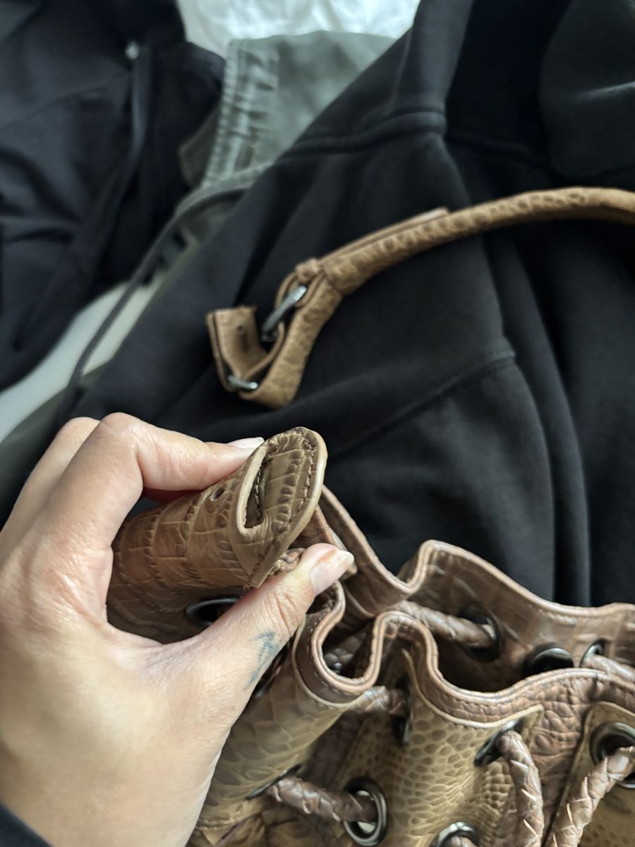 Burberry Taschen für Damen: Burberry Tasche – Defekt aus Zürich von MiroSinger 2