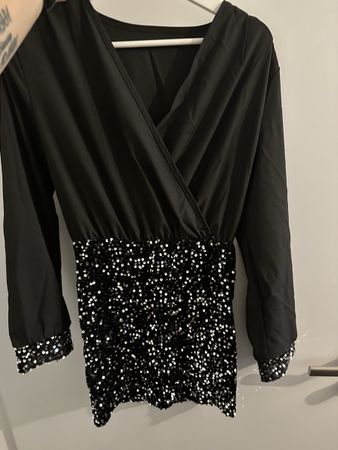 Kleid schwarz Pailletten V-Ausschnitt Langarm neu