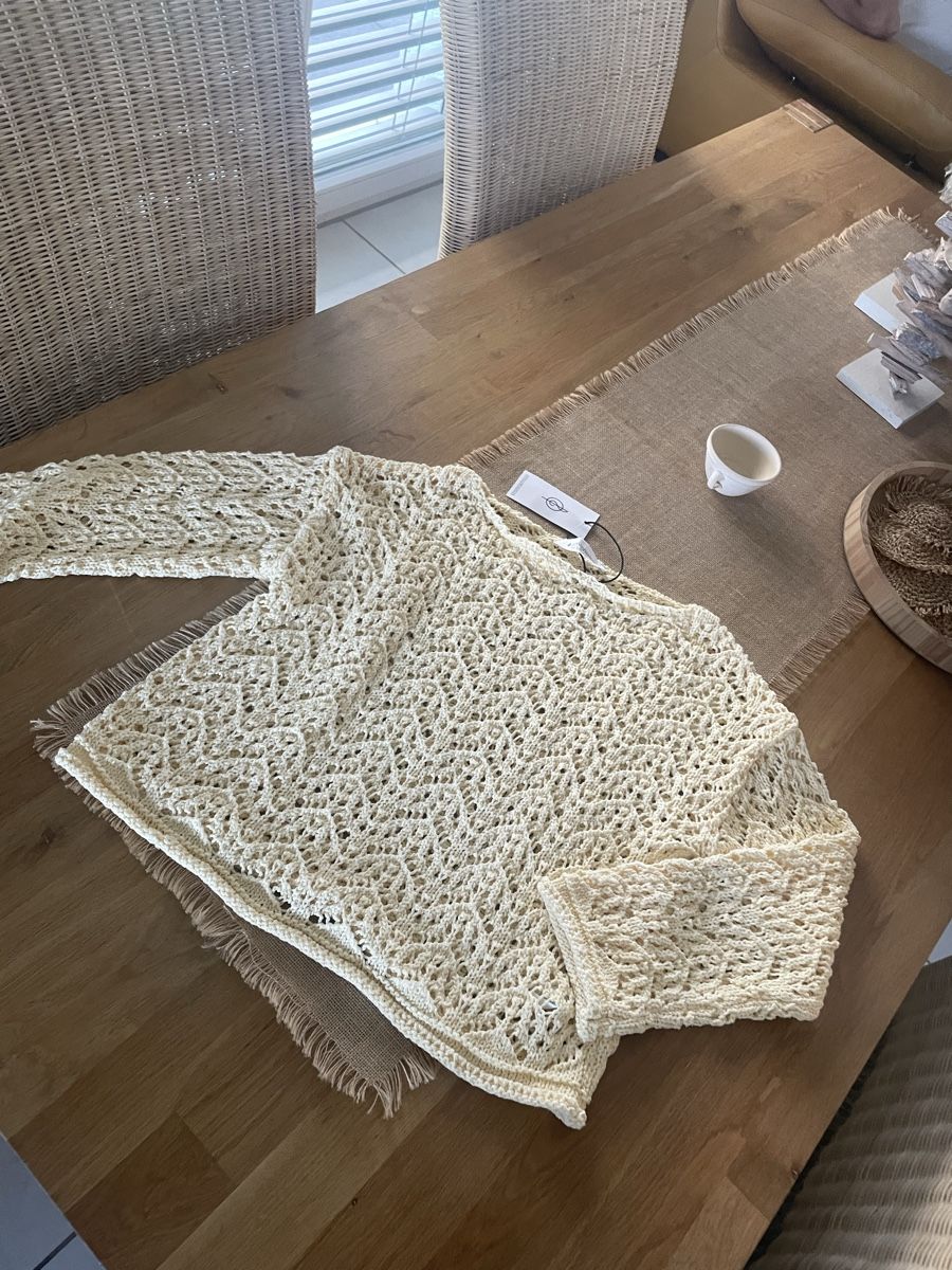 Pullover & Sweatshirts: Stradivarius Pullover. Gr. S. Neu mit Etikett  – Neu und originalverpackt aus Dübendorf von jlu_r7hz 1
