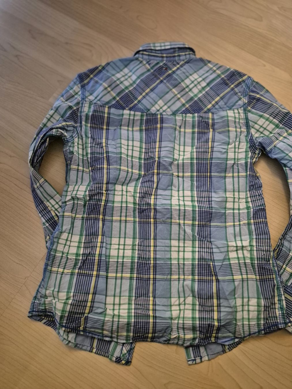 Hemden, T-Shirts & Polos: Jungen Hemd Gr. 146/152 – Gebraucht aus Oberweningen von Bumblebee2 1