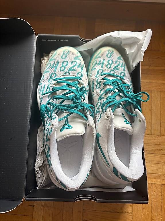 Scarpe da uomo: Kobe 8  – Usato da Neuchâtel venduto da nxt_yx7v 1