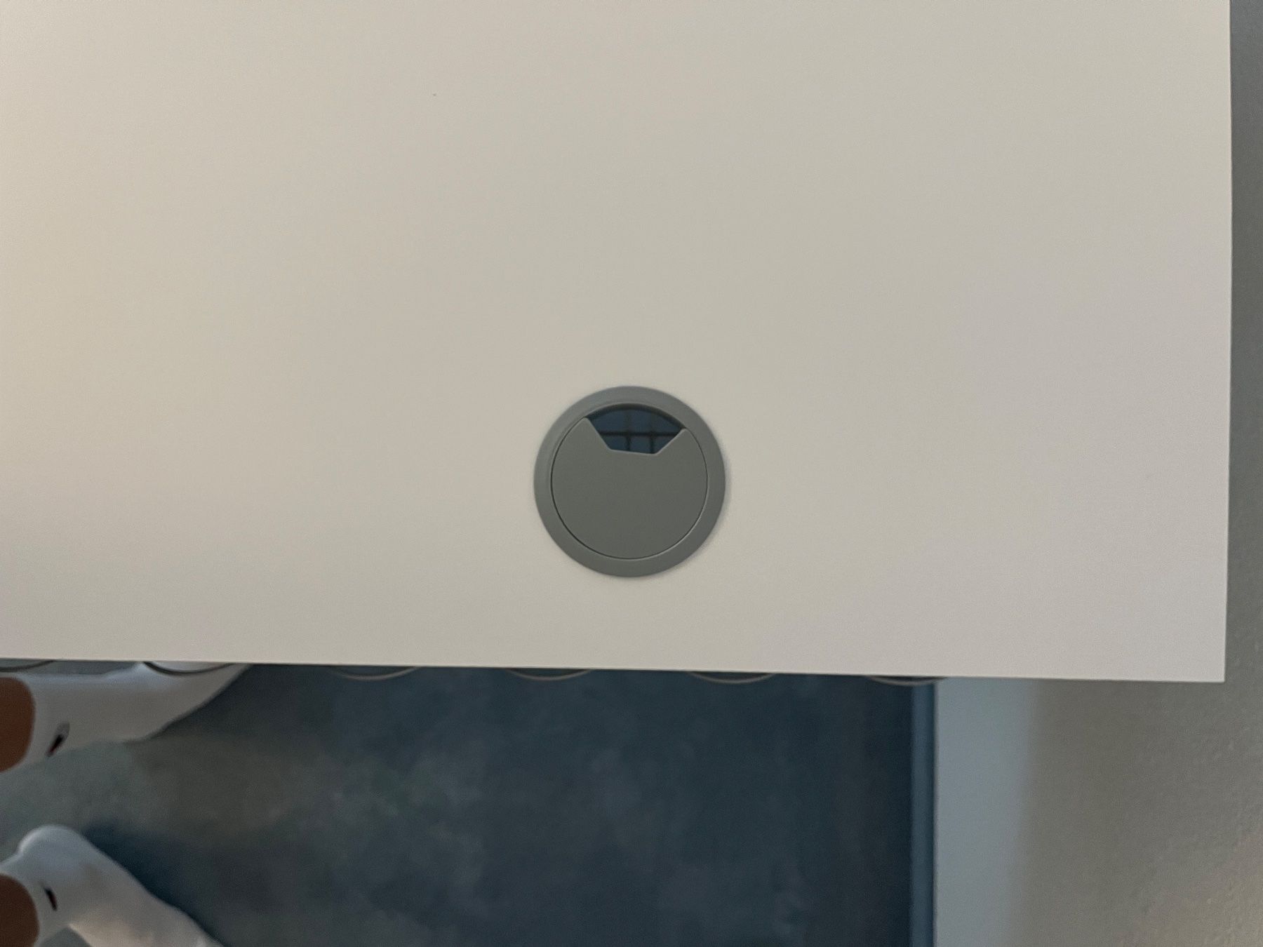 Scrivanie: Bürotisch weiss mit Kabelkanal – Usato da Kaltbrunn venduto da tho_x6l5 7