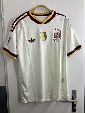 Neues Spanien Auswärtstrikot – Grösse M
