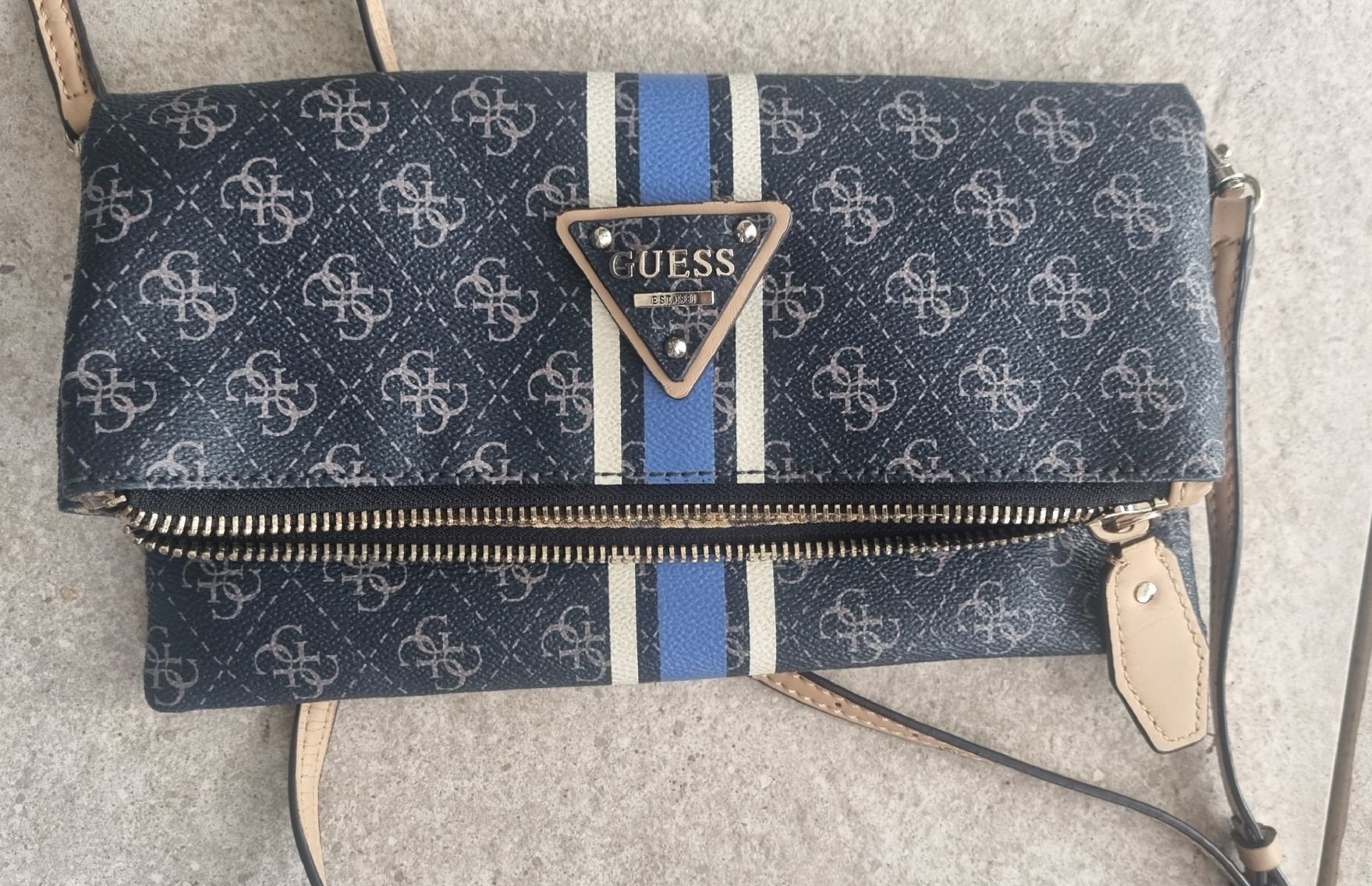 Guess Taschen für Damen: GUESS Tasche – Gebraucht aus Münchwilen TG von sli_5dvb