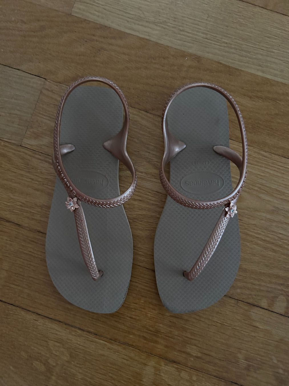 Havaianas Chaussures femmes: Havaianas Flip Flops – Neuf (Voir description) à Zürich par a37_jl8r