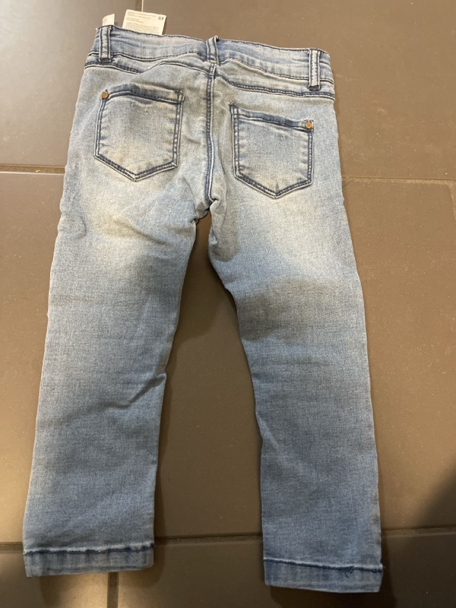 Pantalons: Coole Jeans für Mädchen, Grösse 98 – D'occasion à Zürich par Belisimo 2