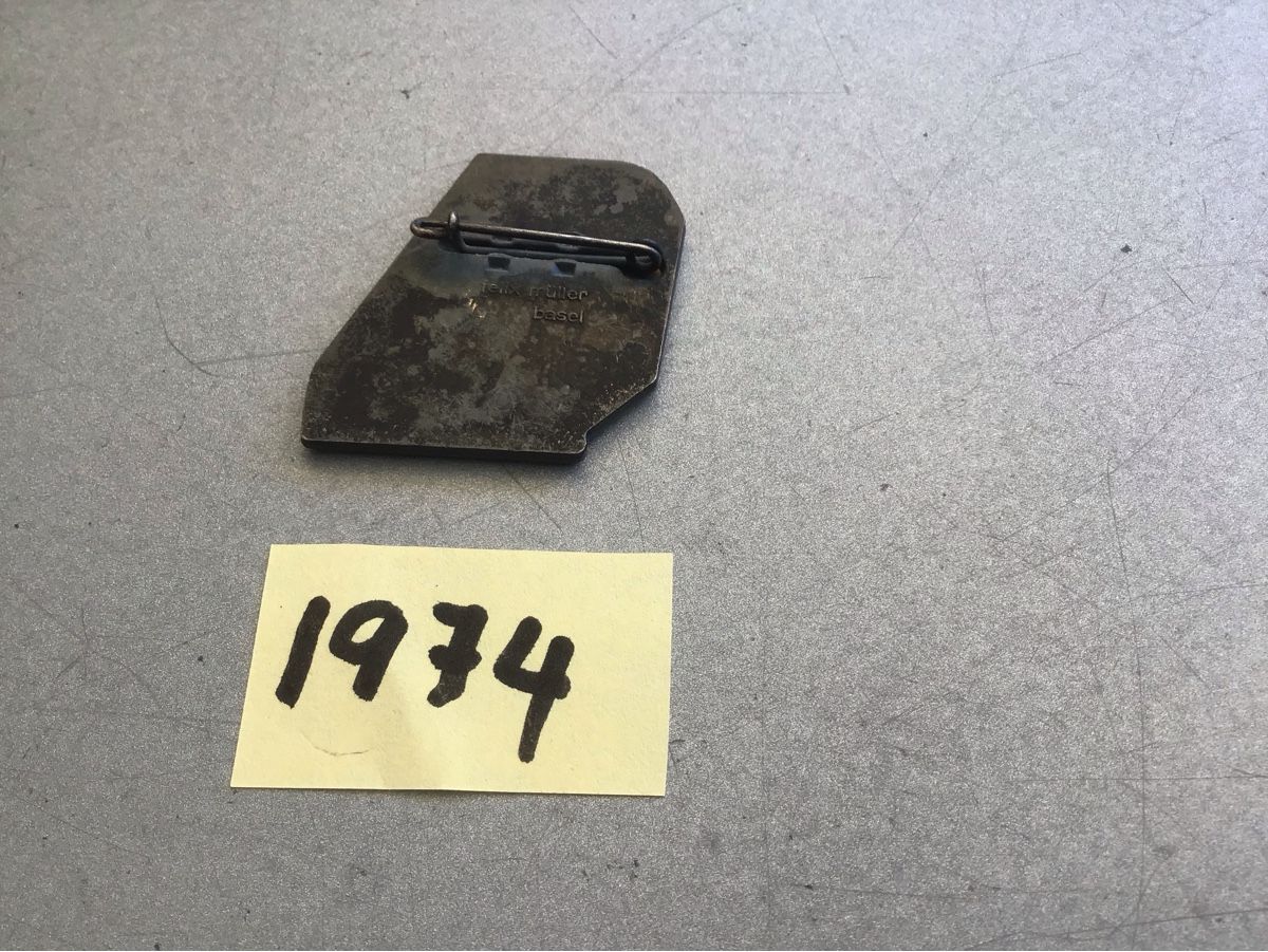 Basler Plaketten & Abzeichen: Baslerfasnachtsplaketten Silber 1974 – Gebraucht aus Arlesheim von printz01 1