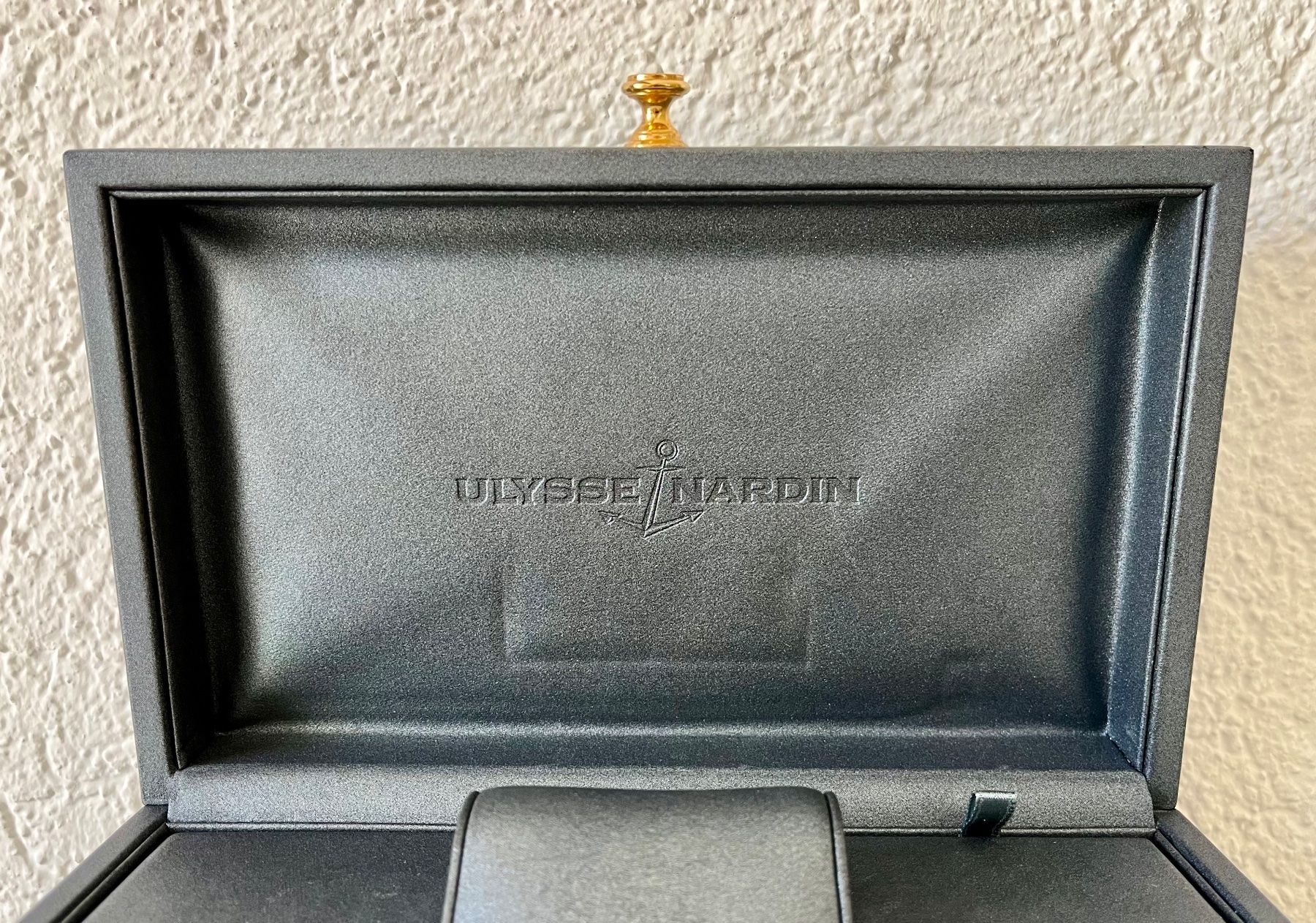 Ulysse Nardin Boîtes de montres: Boîte / écrin Ulysse Nardin – Neuf (Voir description) à Genève par Lalili 3