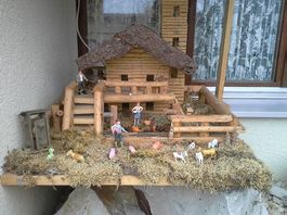 Farmhaus mit Beleuchtung plus Figuren