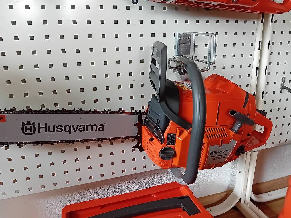 Husqvarna Seghe: Husqvarna Motorsäge 372XP – Nuovo (secondo la descrizione) da Madiswil venduto da Schneebuz 3