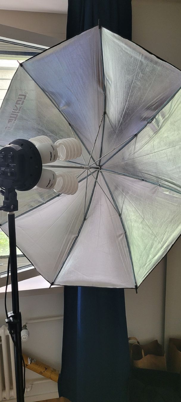 Lampen: Softbox Studioleuchte Somikon 2x mit Energiesparlampen E27 – Gebraucht aus Reinach BL von Marshmallowmonkey 7