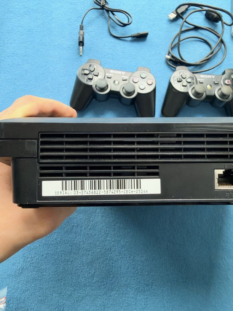 Sony Konsolen: Playstation 3 slim – Gebraucht aus Chur von GC190 3