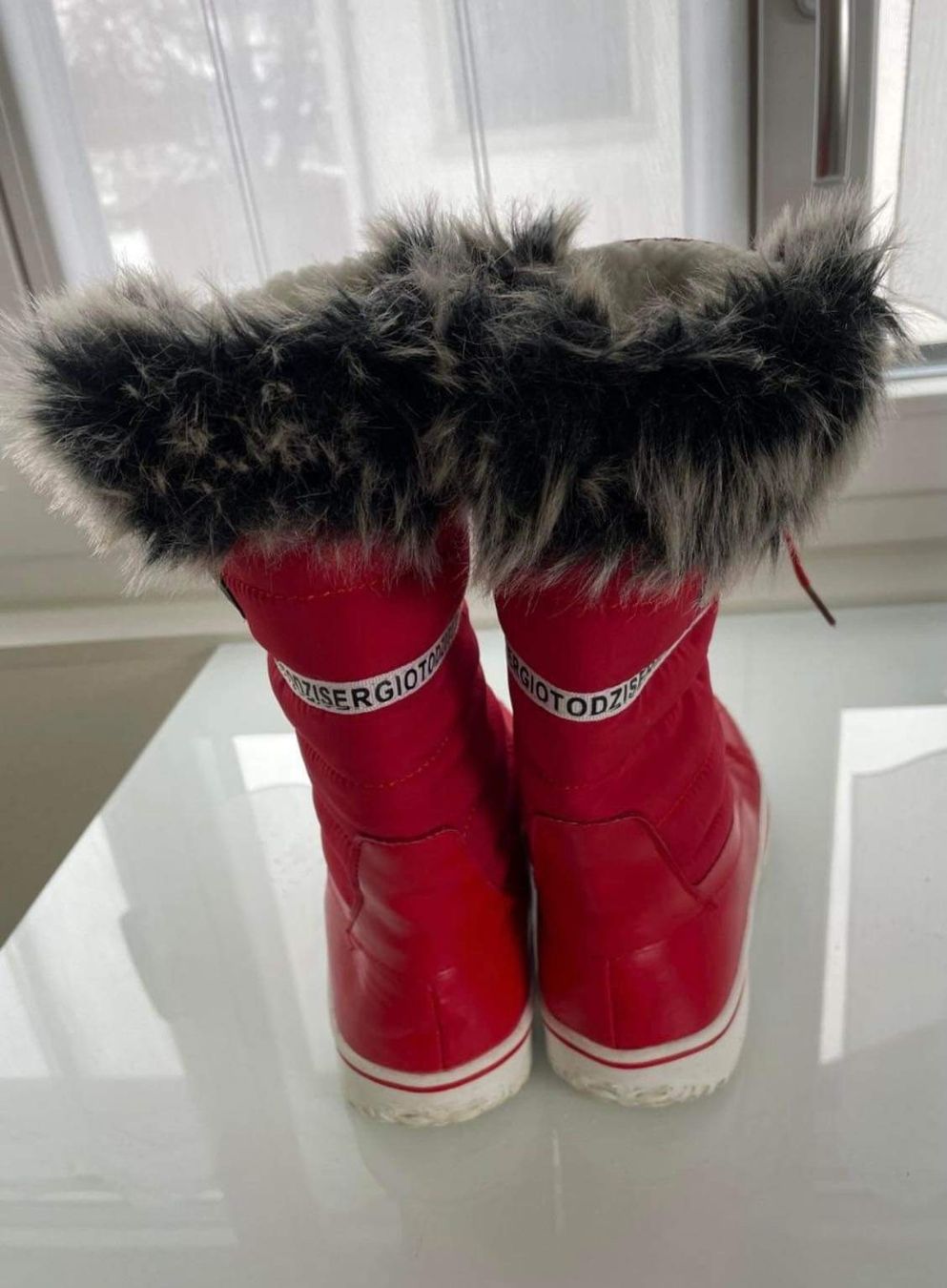 Scarpe da donna: STIEFEL-WINTER  / ROT  Gr. 37 – Usato da Basel venduto da shorthills_2013 1