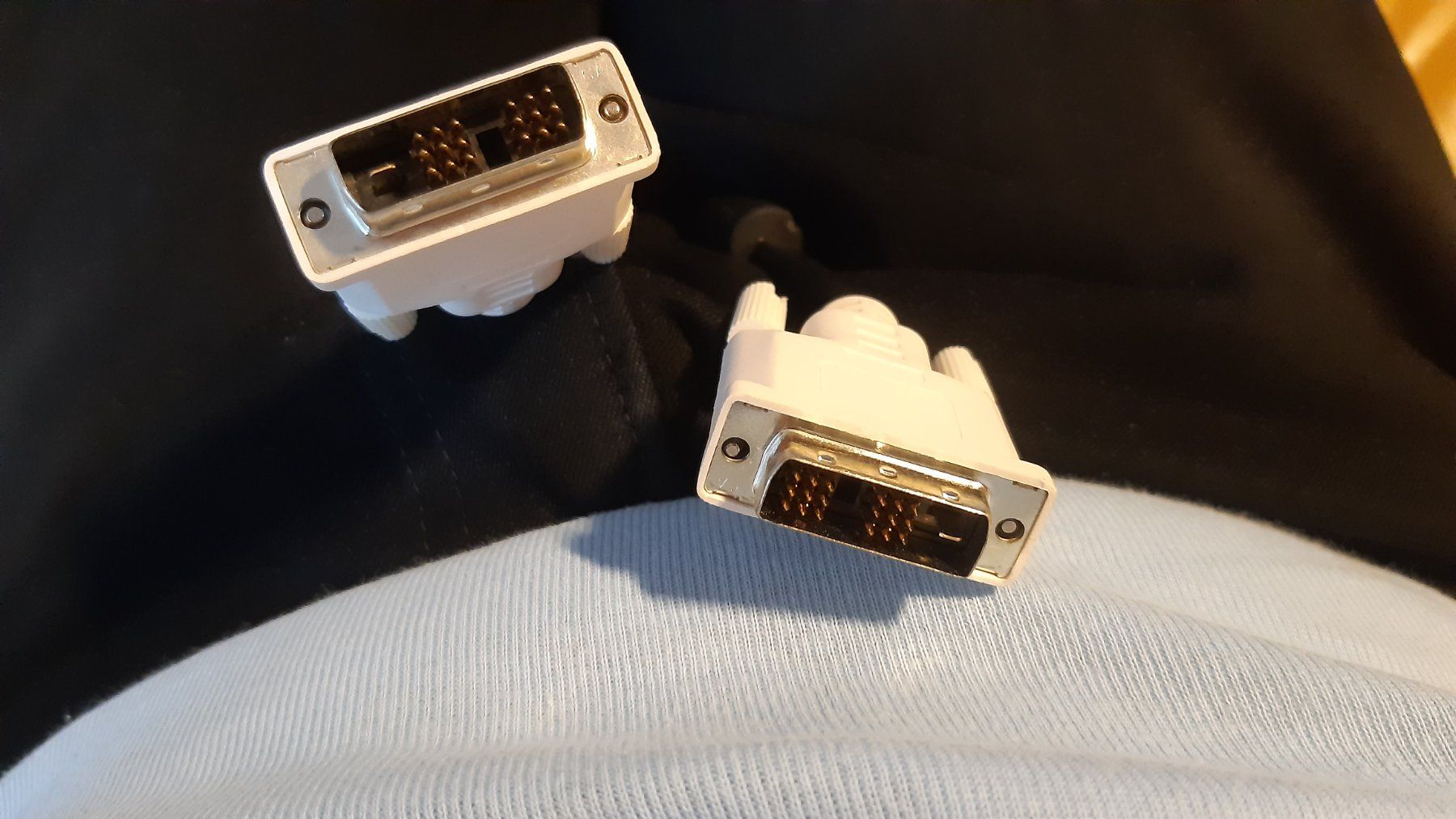 Câbles: DVI Monitorkabel - 2m – D'occasion à Zürich par Fels71 1