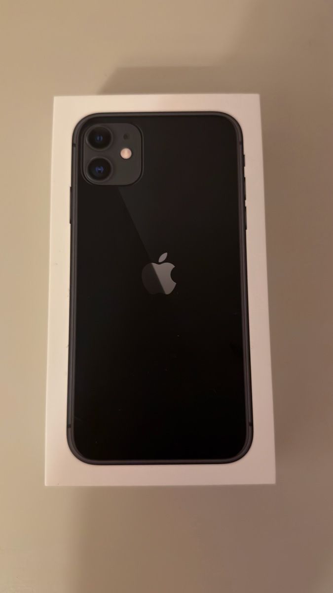 Apple Telefoni cellulari / Smartphones: iPhone 11 – Usato da Riehen venduto da kuz_v9jp 1