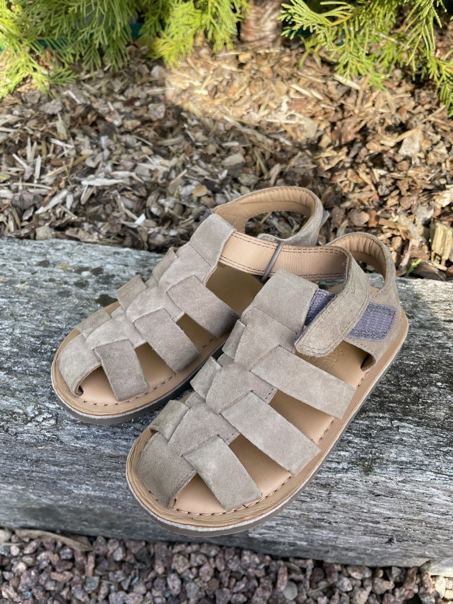 Next Scarpe per ragazzi: -quasi neu- Sandalen – Nuovo (secondo la descrizione) da Magden venduto da Rosenzweig
