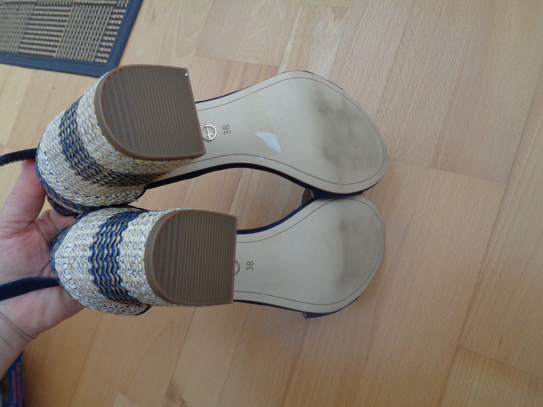 Tamaris Scarpe da donna: Sandalen  Tamaris  Grösse 38 – Usato da Kreuzlingen venduto da Robi-2003 3