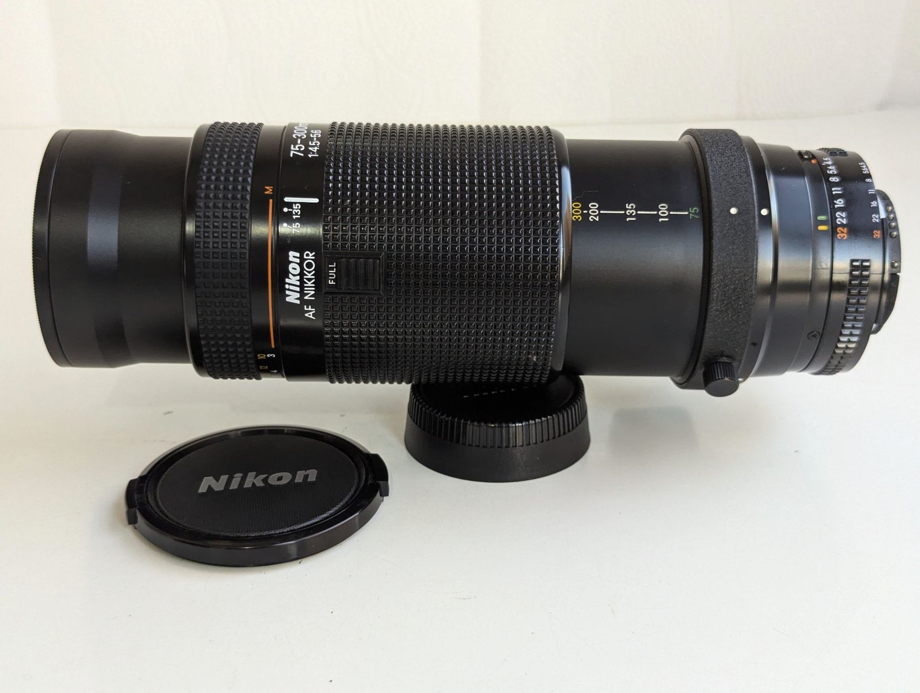 Nikon Objektive: Nikon AF Nikkor 75-300mm 1:4.5-5.6 – Gebraucht aus Thalwil von miguev 1
