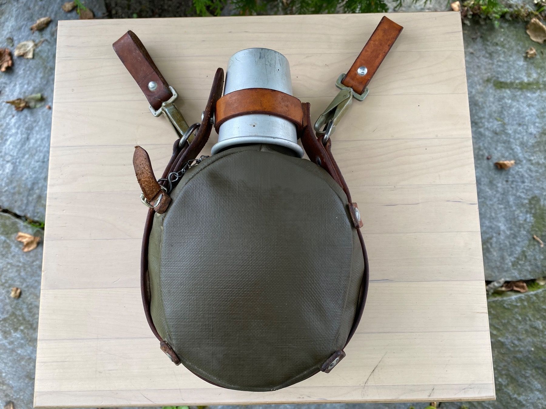 Schweizer Armee Uniformi: schöne Labeflasche / Feldflasche Schweizer Militär – Usato da Feldbach venduto da Fea1