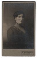Fotografie A. Reinhardt, Sissach, Frauen