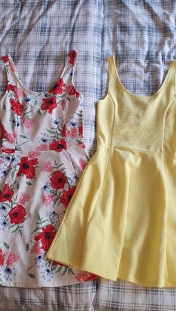 H&M 2× Sommerkleider - Gr. 34 neuwertig
