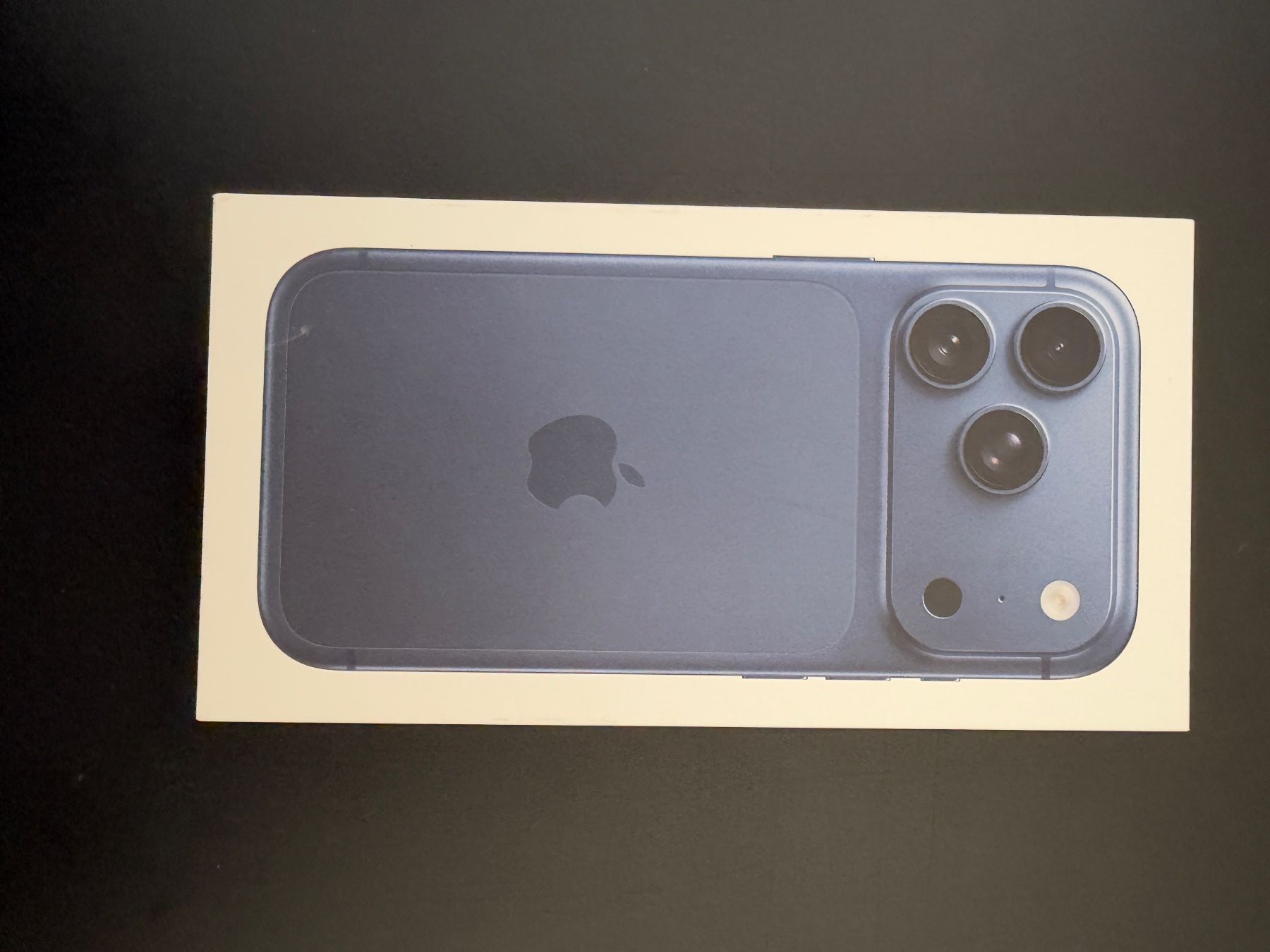 Apple Handys / Smartphones: iPhone17pro 256 GB inkl. AppleCare+ (+iPhone 15 gratis) – Gebraucht aus Hochwald von mik_v8z2