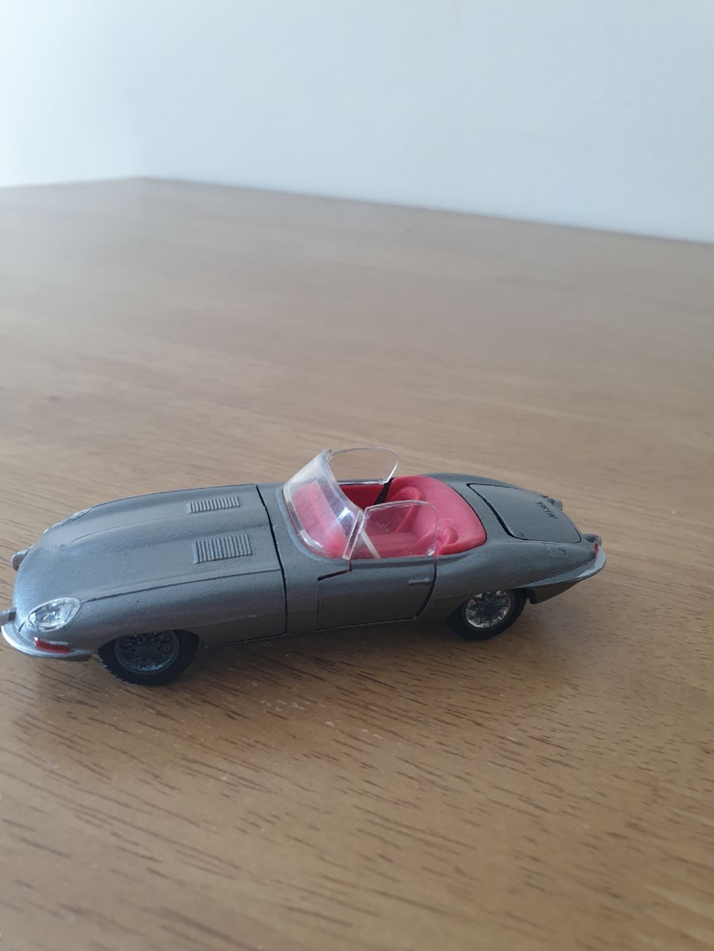 Tekno Modellini d'auto: Jaguar E von Tekno – Usato da Bad Ragaz venduto da Stonefish55 1