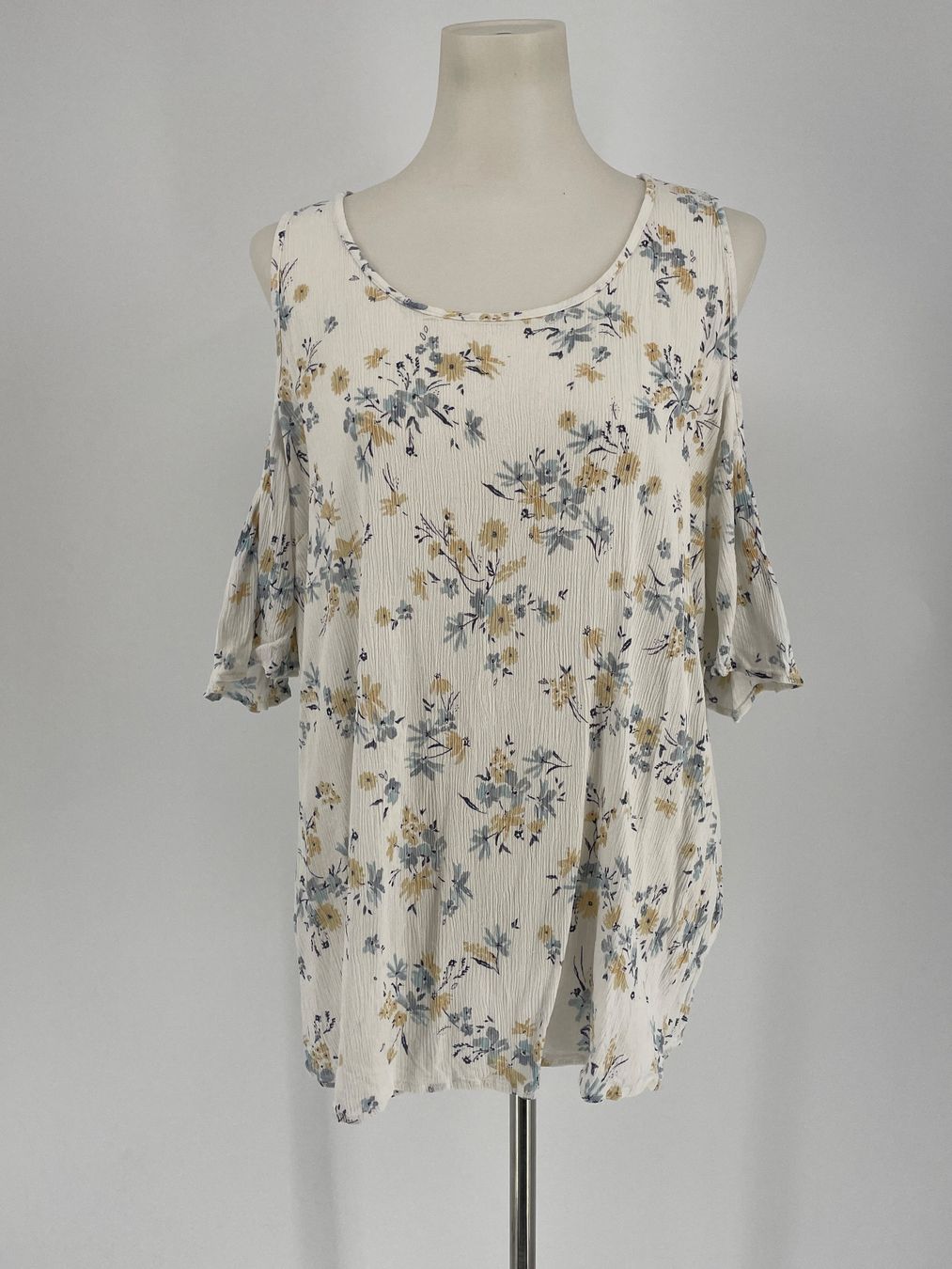 C&A Blusen: Viskose Bluse Gr. 44 von Clockhouse C&A – Gebraucht aus Auenstein von moin.