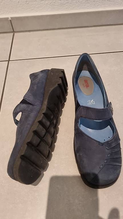 Scarpe da donna: Neuwertiger  Wildleder Schuh – Usato da Neuenkirch venduto da tip_wp7s 1