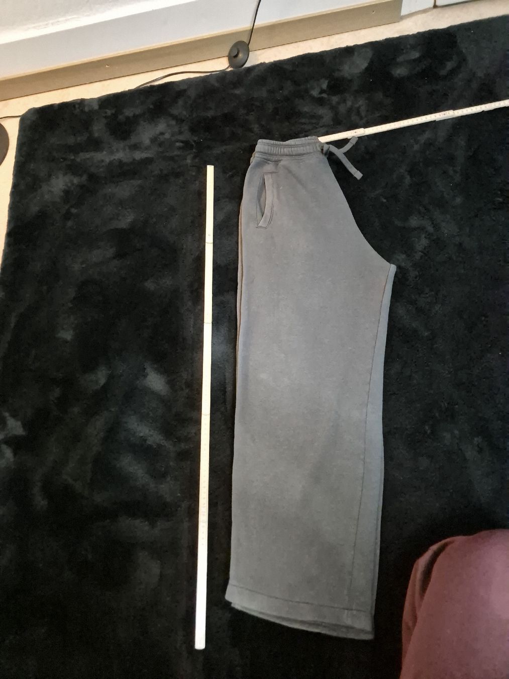 Pull&Bear Pantaloni: Jogginghose Pull&Bear grau Grösse XS Gebrauchsspuren – Usato da Zürich venduto da Drago670 4