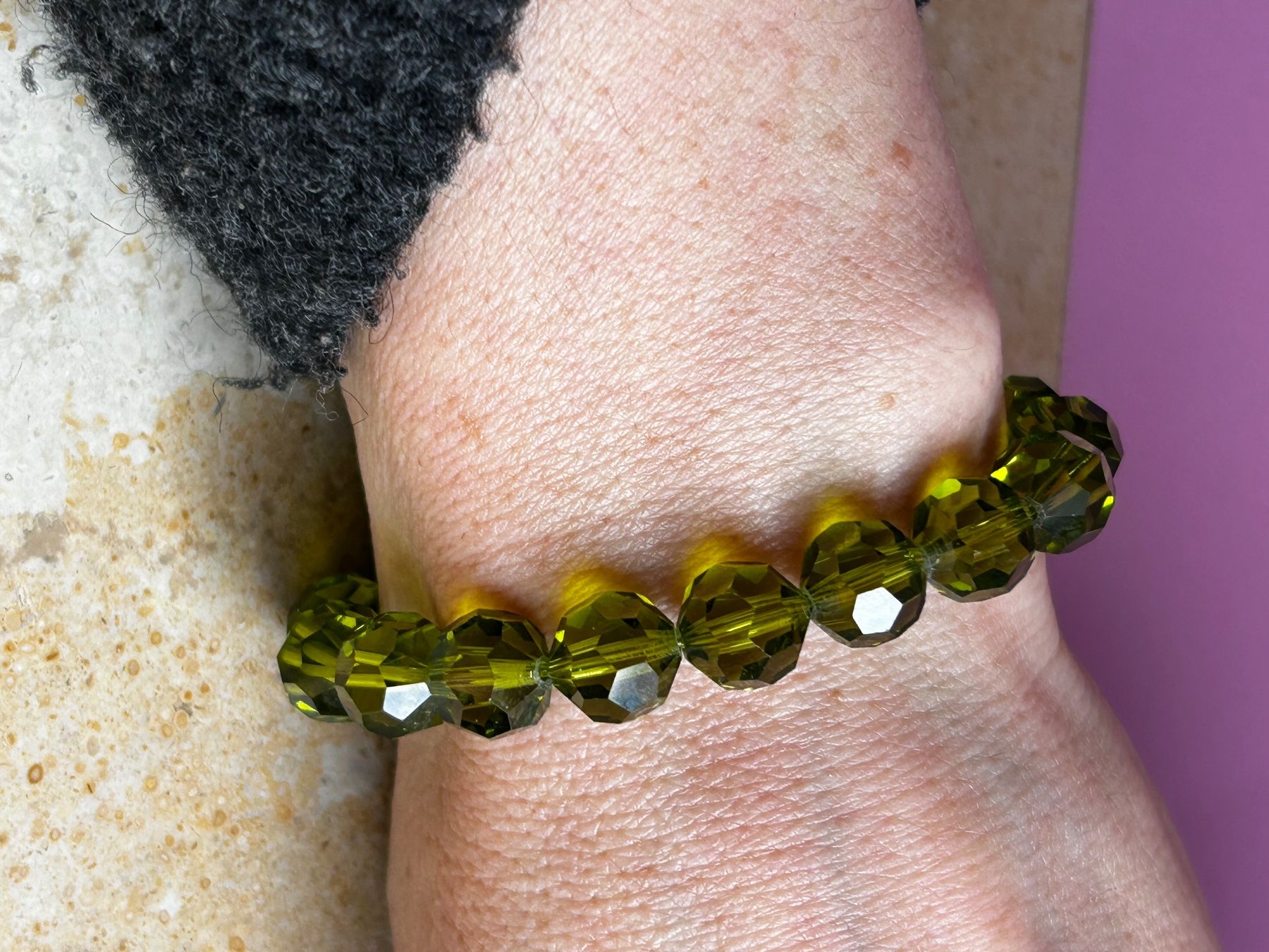 Bracciali & Braccialetti: Armband olivgrün – Usato da Dittingen venduto da Bellevista 2