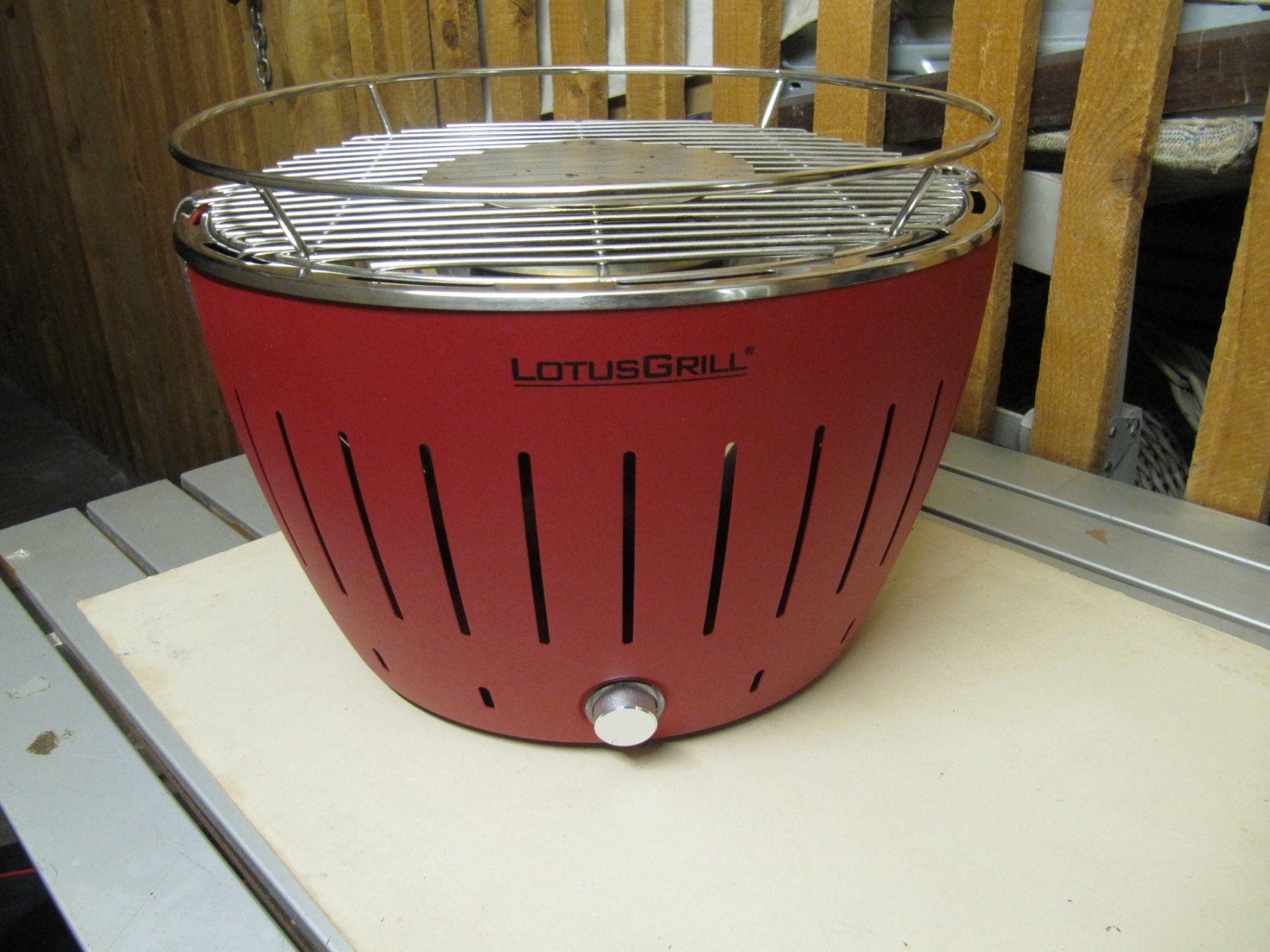 Lotusgrill Grills: LOTUS Tischgrill mit Tasche – Gebraucht aus Basel von stefan4057