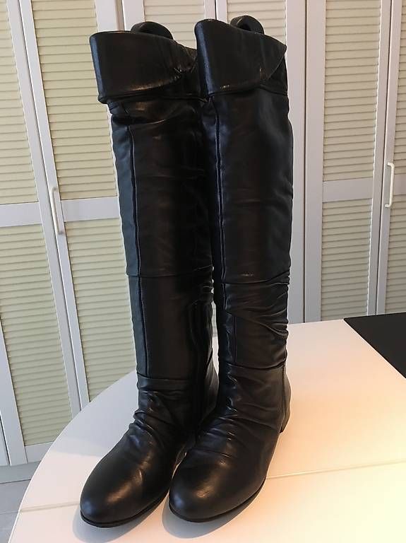 Walder Scarpe da donna: Schwarze Overknee Lederstiefel Gr. 39 Walder – Usato da Glattpark (Opfikon) venduto da Pangie