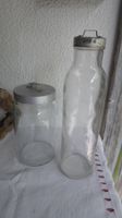 2 Deko Glasflaschen mit Deckel